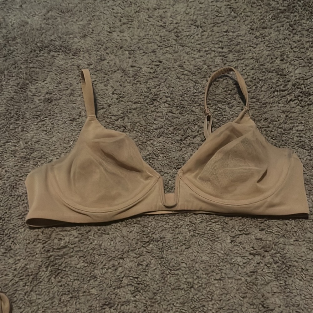 Skims mesh bra